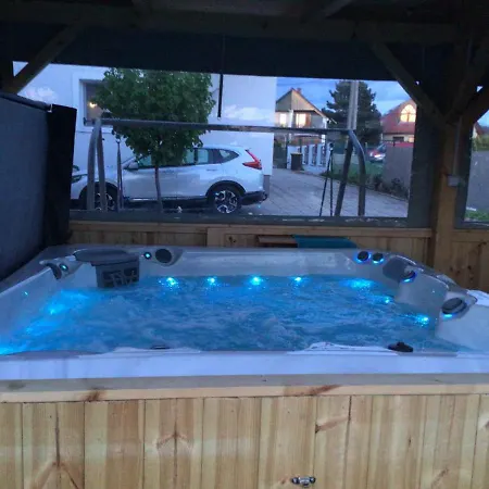 In - Balaton 18867 * Gyenesdiás