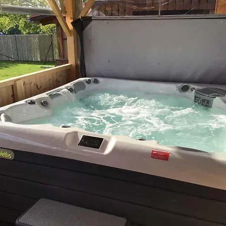 In - Balaton 18867 Gyenesdiás